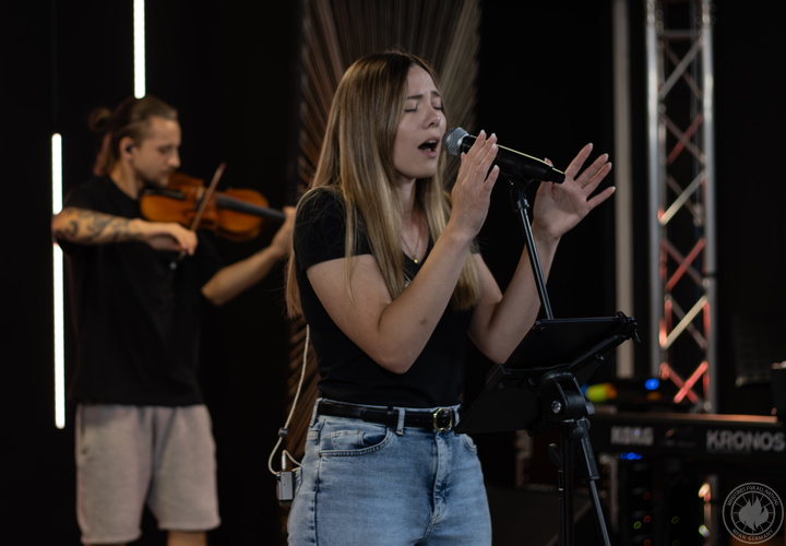 con konferencija s adam tompson 2023 28