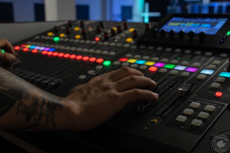 con konferencija s adam tompson 2023 13