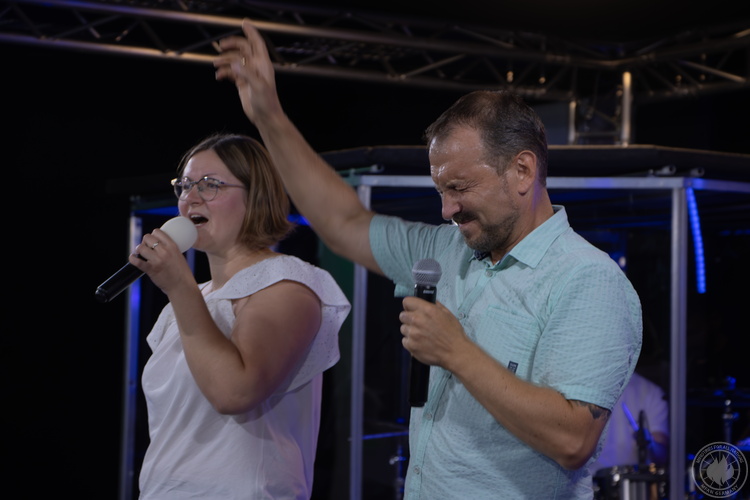 con konferencija s adam tompson 2023 11