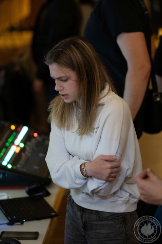 con dnk carstva 2025 025